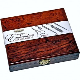 Elegant keepsake box keeps your accessories organized and always at hand.