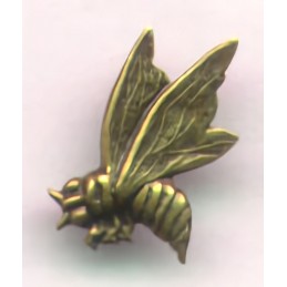 The bee is used as an accent on the Victorian Sweetheart Brooch.