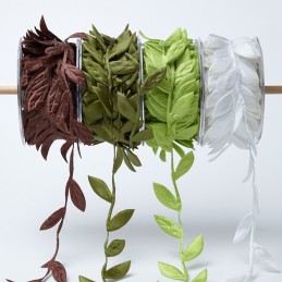 100% polyester 1 1/2" leaf garland. Available in 4 colors.